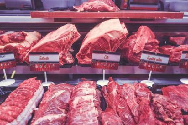 В каких видах мяса содержится больше холестерина, что полезно, а что вредно?