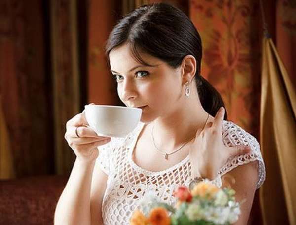Почему может болеть сердце после чая и когда нужно воздержаться от любимого напитка?