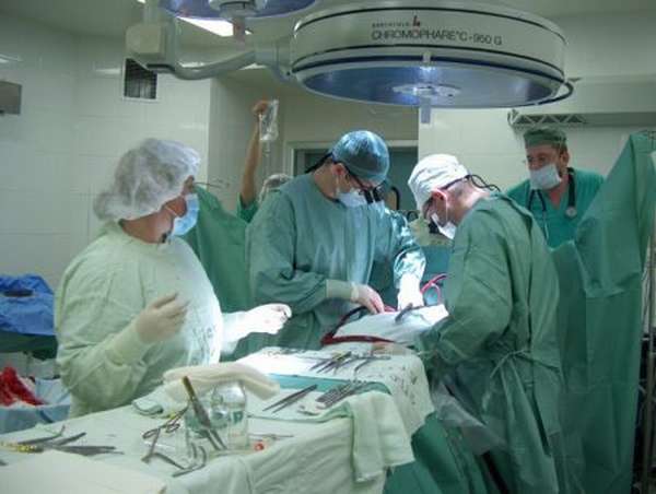 Порядок проведения хирургического лечения ИБС, в каких случаях показано оперативное вмешательство?